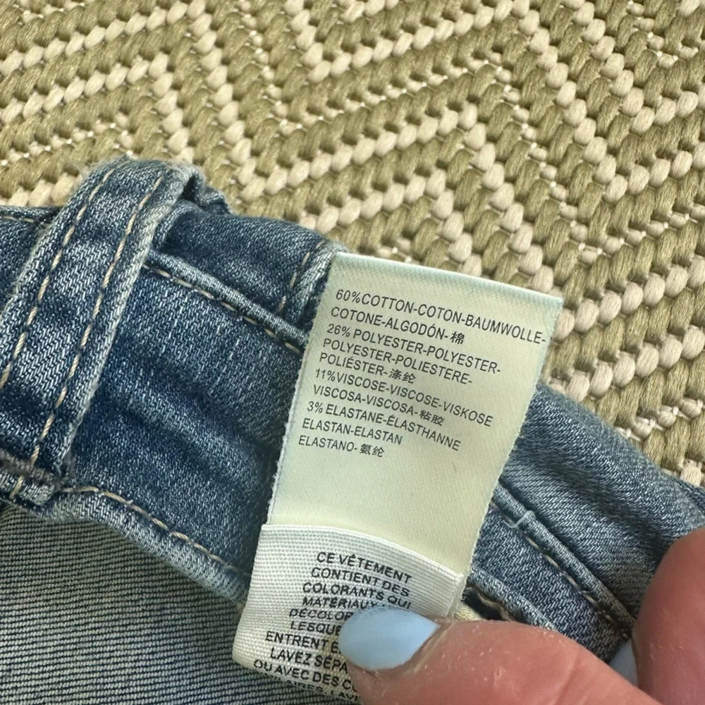 Free People EUC! Sz 27 Cropped Raw Hem/ Frayed ankle Deconstructed Denim Jeans - Picture 5 of 8